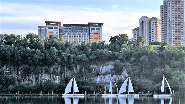 马来西亚双威大学：提供优秀的学术导师和辅导员支持